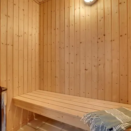 Holiday Rauno - 250m From The Sea In Funen By Interhome 度假居